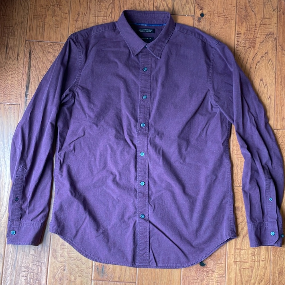 Banana Republic Camden fit Burgundy button down sz Med